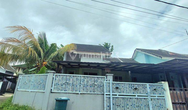 Rumah Sewa Posisi Hook , Backyard Luas ,pondokcabe 1