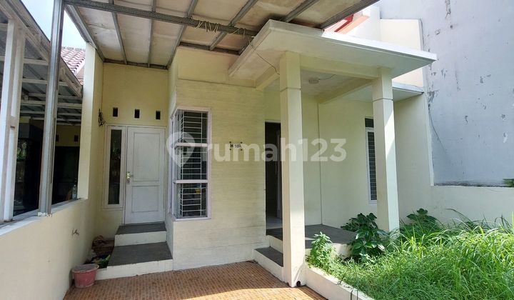For Rent 1-Story House in Limo, Cinere (Available for 6-Month Lease)