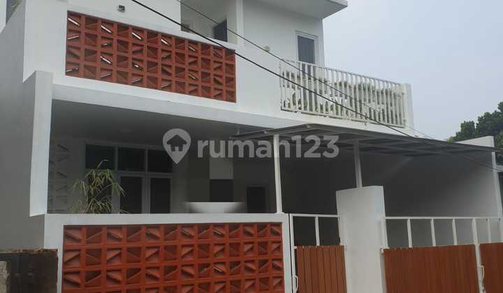 Rumah Rapi Siap Huni 2 Lantai Taman Jatisari Permai 1