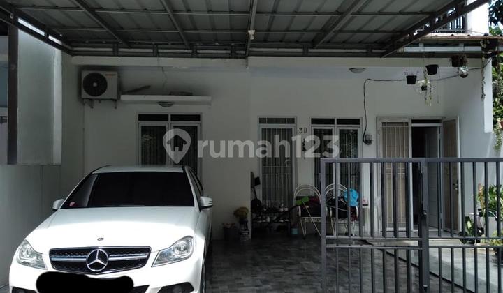 Dijual Rumah Tinggal di Jagakarsa Rumah Butuh Minim Renovasi