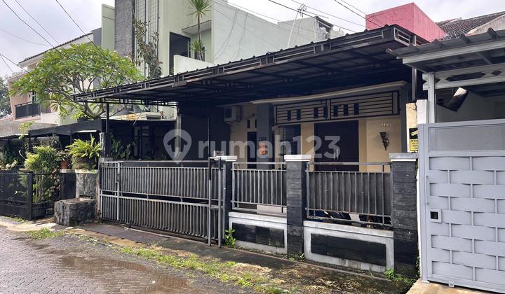 Dijual Rumah Tinggal 2 Muka Perumahan Bukit Nusa Indah