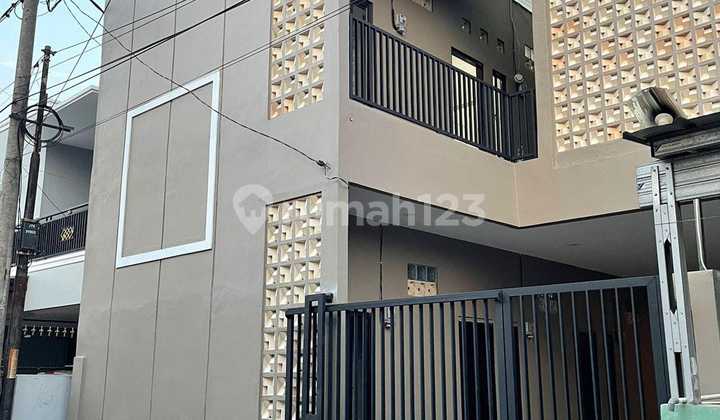 DIJUAL KOST AN BARU DIBANGUN, FULL FURNISH 10 PINTU DI JATIRANGGA CIBUBUR