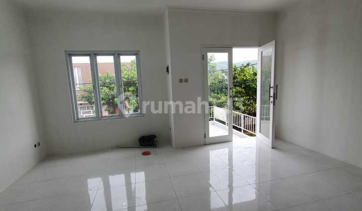 Rumah 2 Lantai Terenovasi Griya Alam Sentul 2