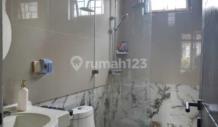 Nice House SHM Cibubur, East Jakarta 2