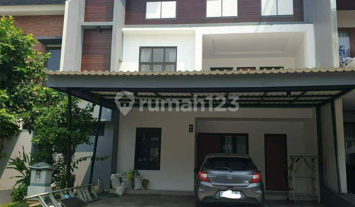 Rumah di jual siap huni Kota wisata Cibubur 