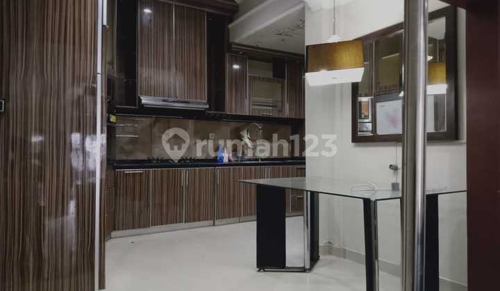 Nice House SHM Cibubur, East Jakarta 2