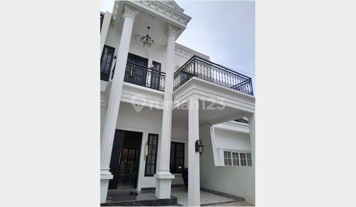 RUMAH MODERN CLASSIC di jual 2,5 LANTAI DENGAN ROOFTOP DI TOWN HOUSE, LEUWINANGGUNG 2