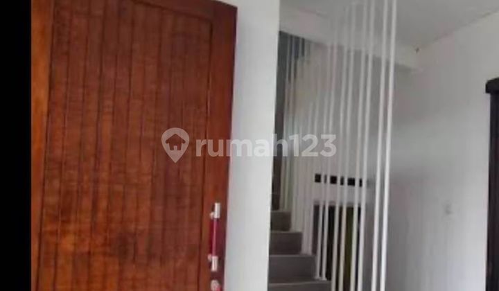 House in a Cluster with Remaining Land, Location Near Wiladatika Park Cibubur