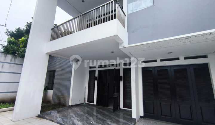 Di Jual Rumah Mewah Besar Dipinggir Jalan Raya Pandayan Semarang 2