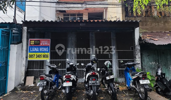 JUAL RUMAH DI TEPI JALAN RAYA JL RADEN PATAH SEMARANG COCOK UNTUK USAHA / TOKO 1