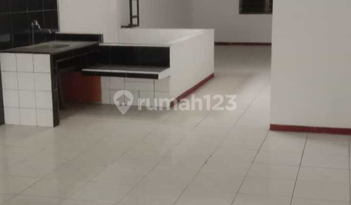 DISEWAKAN RUKO LETAK PINGGIR JL RAYA  STRATEGIS DI TENGAH KOTA SEMARANG 2