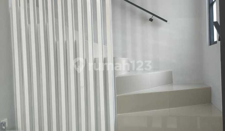 DISEWAKAN RUMAH BARU FULLY FURNISHED DI CITRAGRAND SAMBIROTO SEMARANG 2