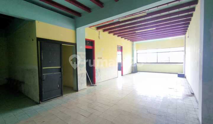 Disewakan Ruko Bangunan Baru di Jl Mt Haryono Semarang 2