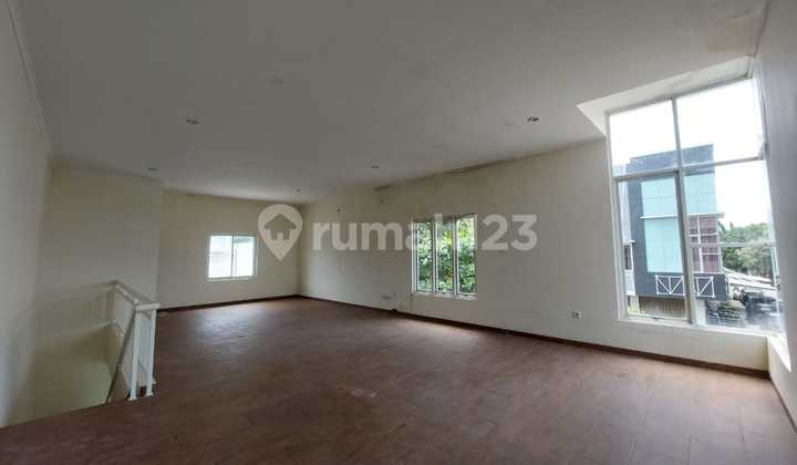 Nice 2-Storey Shop House for Rent in Graha Estetika Semarang 1