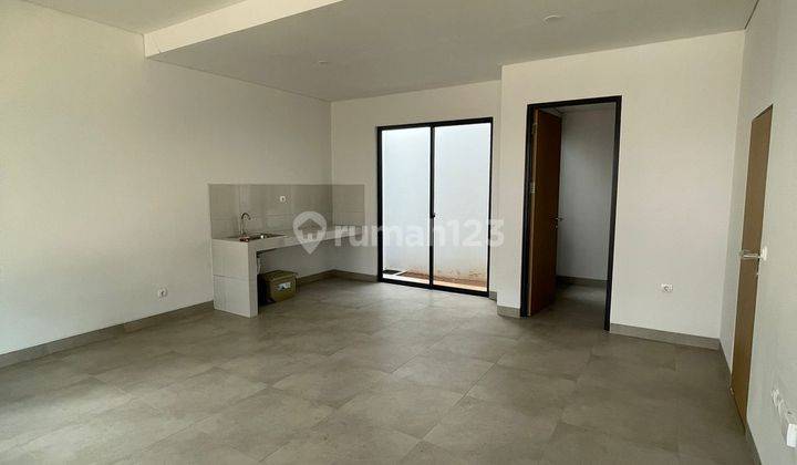 Rumah Baru Samping Rs Eka Yuthica Bsd City 2