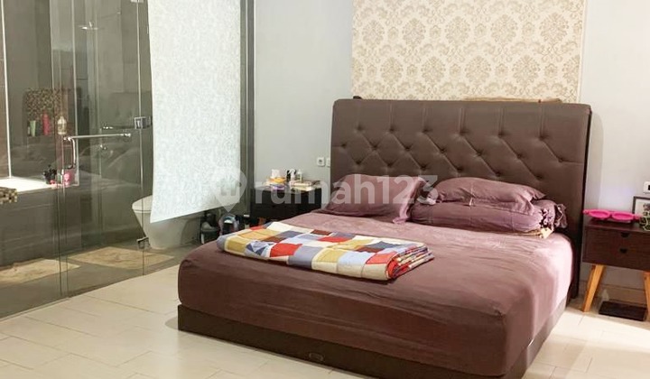 Rent a Fully Furnished House with Spacious Rooms in Delatinos BSD. Rent a Fully Furnished House with Spacious Rooms in Delatinos BSD.