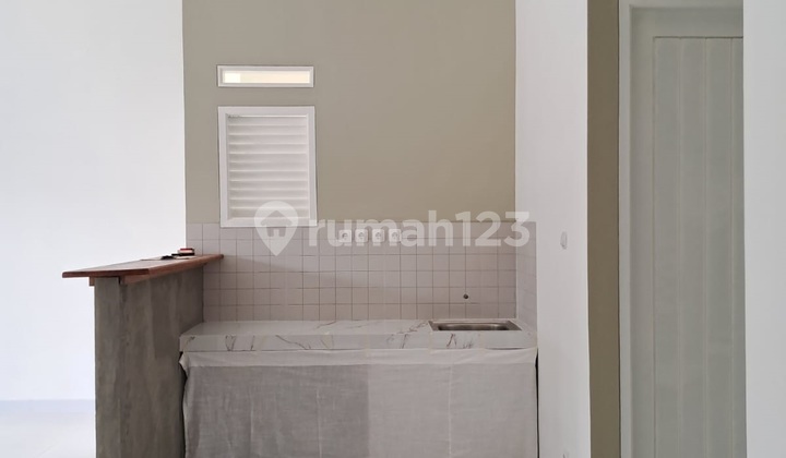 Dijual Rumah Baru Griya Loka Siap Huni