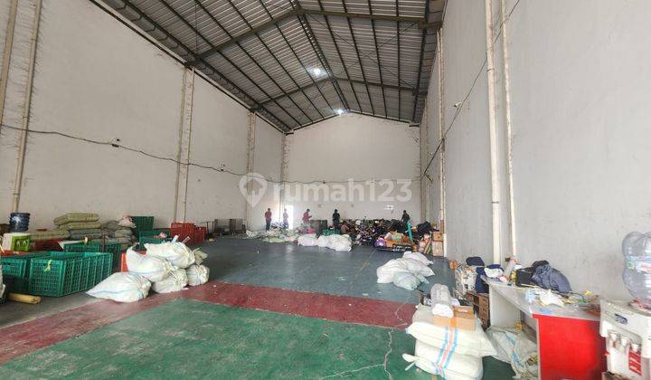 Gudang di Kawasan Pergudangan Industri, Neglasari, Tangerang Pinggir Jalan 1