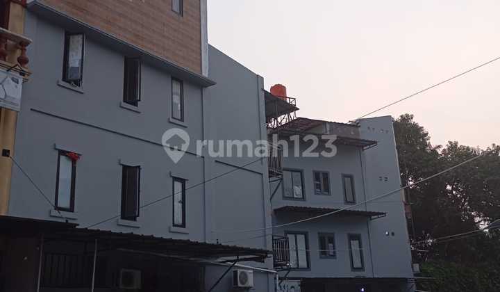 For Sale New Boarding House in Melati Vista Complex, South Tangerang 2