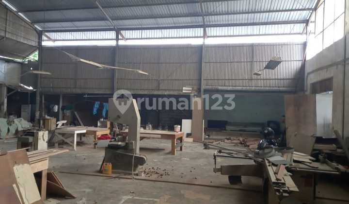 Pabrik di Jln Vihara Punna Karya, Curug tangerang Pabrik di Jln Vihara Punna Karya, Curug tangerang