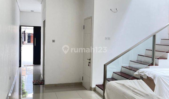 Rumah Modern Minimalis Di Pondok Indah Dijual Cepat  2