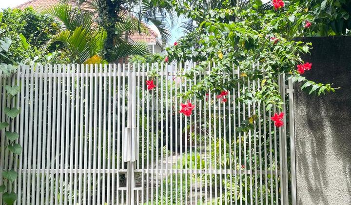 Rumah 2 Lantai Tropical di Daerah Jagakarsa