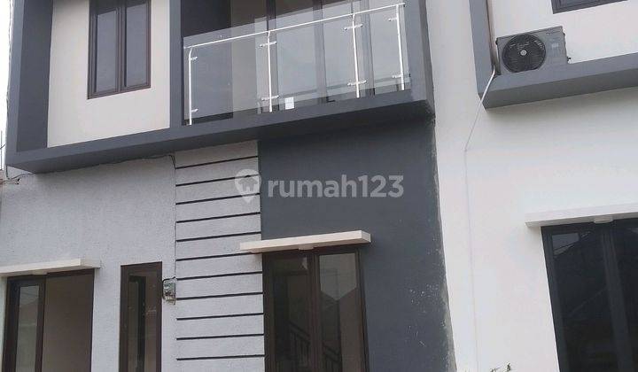 Rumah Siap Huni Ekslusif Di Cibubur 2