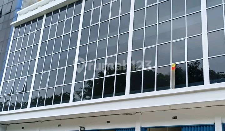 Ruko Baru Siap Pakai Tiga Setengah Lantai Area Greenville