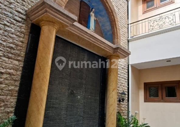 Rumah Mewah Terawat Kedoya Garden Jakarta Barat
