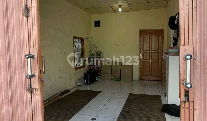 Rumah Pademangan Dua Lantai