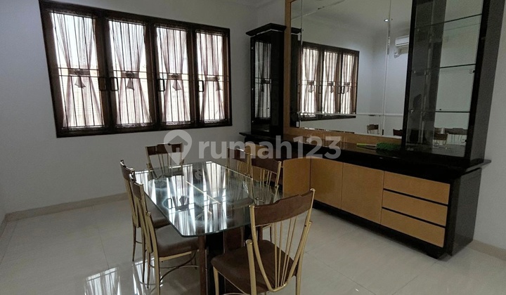 Four-Storey Luxury House in Jelambar Area 2