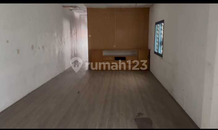 Selling Dr. Wahidin Shop House in Pematangsiantar Best Price 2