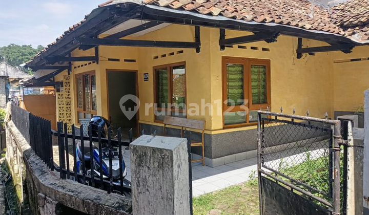 Luas! Rumah Second di Cicendo Bandung Cocok Dibangun Ulang Kost Kostan Luas! Rumah Second di Cicendo Bandung Cocok Dibangun Ulang Kost Kostan