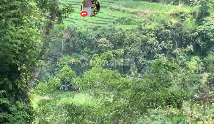 Dijual Tanah 

Lokasi deket Resto Mahagiri Rendang Besakih Bali 2