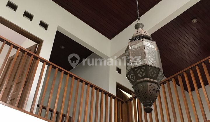 Dijual Rumah Lt2 Di Perum Batu Bidak Kerobokan Badung Bali Rumah Bagus SHM di Jl. Raya Kerobokan No. 5, Kerobokan Kaja, Kuta Utara, Badung, Bali, Indonesia, 80361, Kerobokan 2