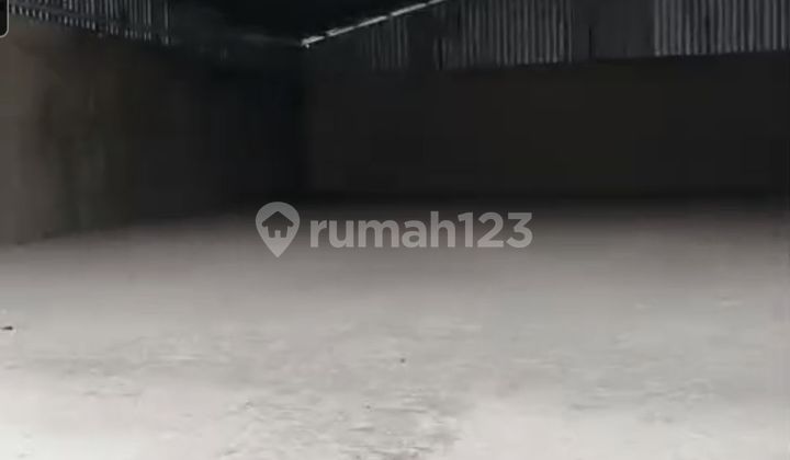 Warehouse 4A for rent on Jln Pidada Gatsu Barat, Denpasar, Bali.