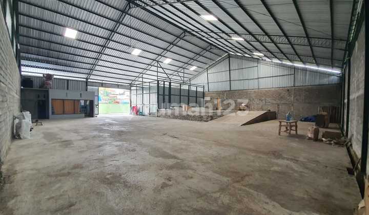 Warehouse 7A for Rent on Jln Cargo Taman, Denpasar, Bali Warehouse at Jl. Cargo Taman I No. 2, Ubung Kaja, North Denpasar, Denpasar City, Bali, Indonesia, 80116, West Denpasar 700.0 m² Unfurnished SHM Warehouse 7A for Rent on Jln Cargo Taman, Denpasar, Bali Warehouse at Jl. Cargo Taman I No. 2, Ubung Kaja, North Denpasar, Denpasar City, Bali, Indonesia, 80116, West Denpasar 700.0 m² Unfurnished SHM