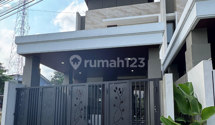 Rumah Mewah 2 Lantai Lingkungan Nyaman