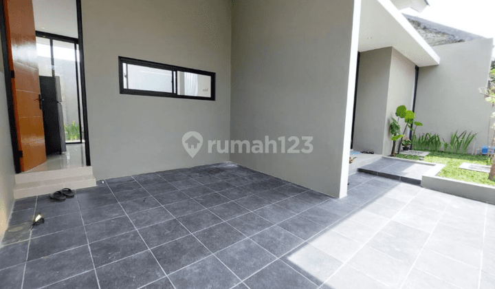 Dijual Rumah Industrial Modern Furnished di Jatisawit Jalan Wates KM 8, Sedayu 2