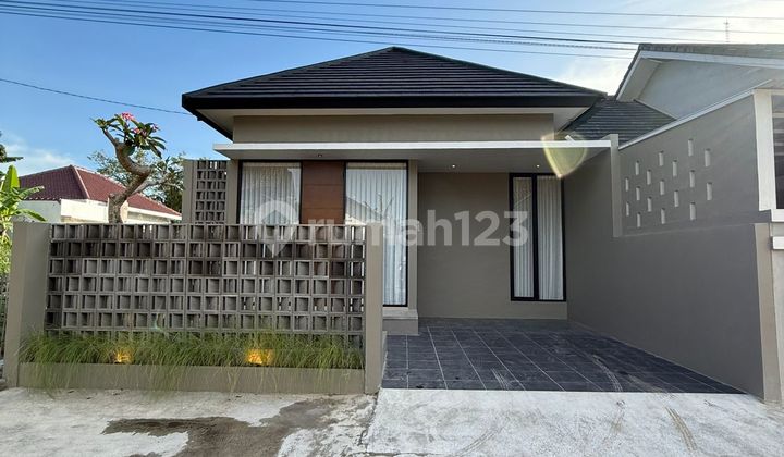 Rumah Minimalis Desain Favorit Anak Muda dengan Lokasi Premium