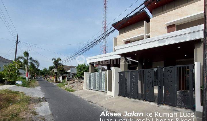 Rumah Kontemporer 2 Lantai Dekat Universitas Islami Indonesia Rumah Furnished Baru SHM - Sertifikat Hak Milik di Wonosalam , Ngaglik, Sleman Dekat UII , Ngaglik 2