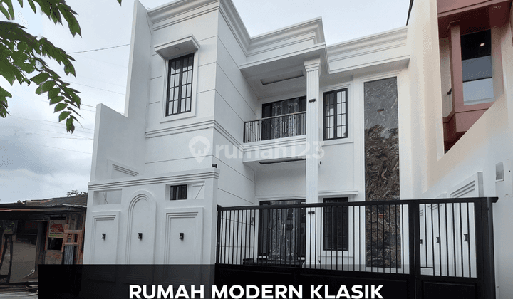 DIJUAL RUMAH MODERN KLASIK SUPER CANTIK & MEWAH AREA PREMIUM JALAN PLEMBURAN DEKAT UGM 1