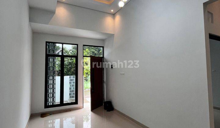 Rumah Modern Cantik  di DEKAT KAMPUS UII JALAN KALIURANG DAN DEKAT KE JALAN  PALAGAN, Kaliurang 2