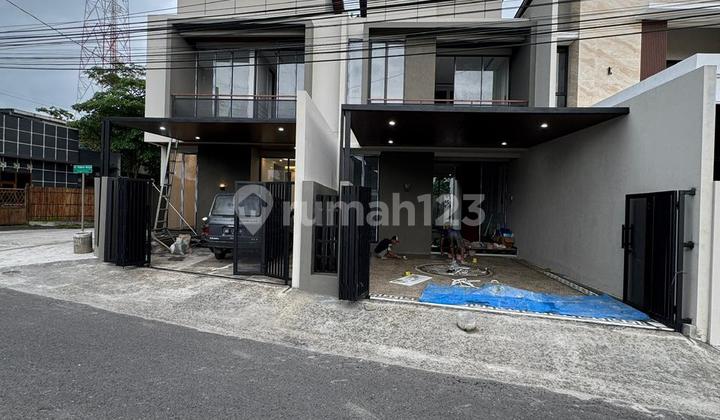 Rumah Modern Kontemporer dengan View Persawahan Sejuk dan Nyaman
