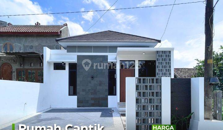 Rumah Modern Cantik  di DEKAT KAMPUS UII JALAN KALIURANG DAN DEKAT KE JALAN  PALAGAN, Kaliurang 1