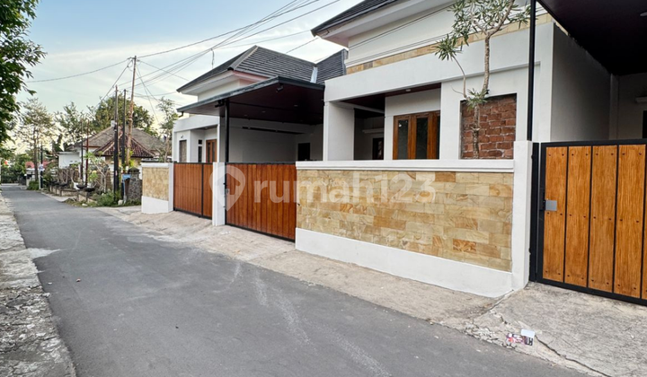 Dijual Rumah Baru Dekat Kampus UII 3 Unit Rumah siap Huni 2