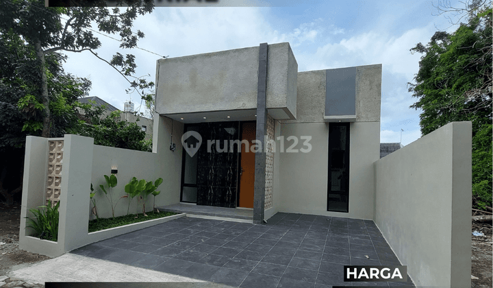 Rumah Minimalis Industrial Utara JogjaBay  1