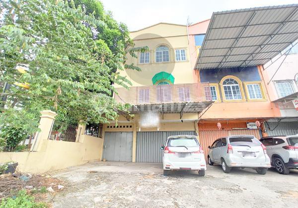 Dijual Ruko 3 Lantai Hadap Jalan Utama Di Komplek Rezeki Mas Sungai Panas