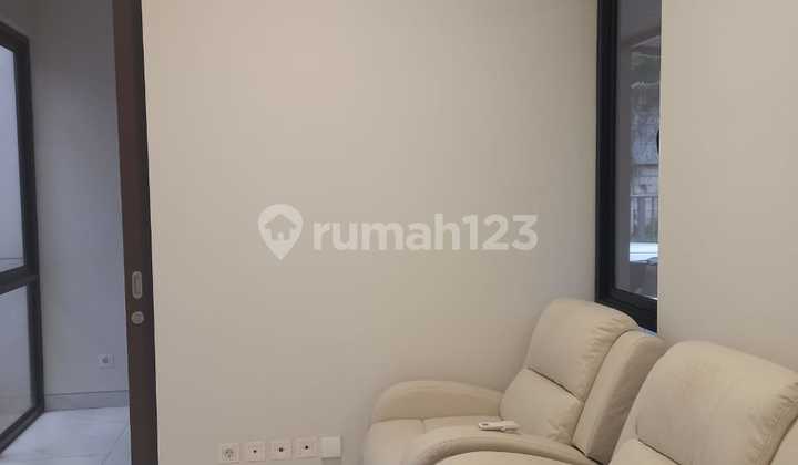 Rumah Cantik 3lantai Di Kota Wisata Rumah Cantik 3lantai Di Kota Wisata