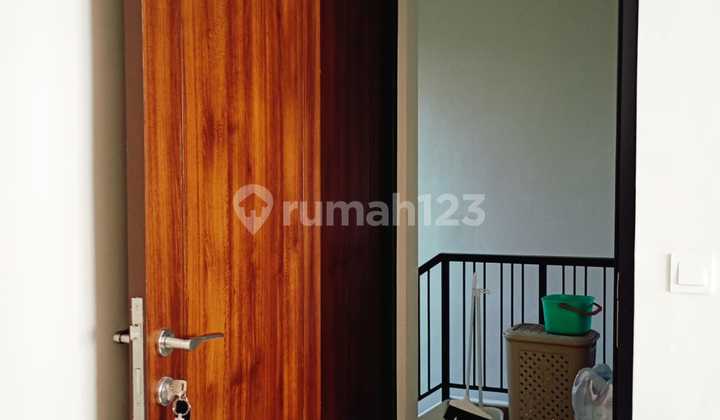 Rumah 2 Lantai Siap Huni Di Kota Wisata Cibubur 2